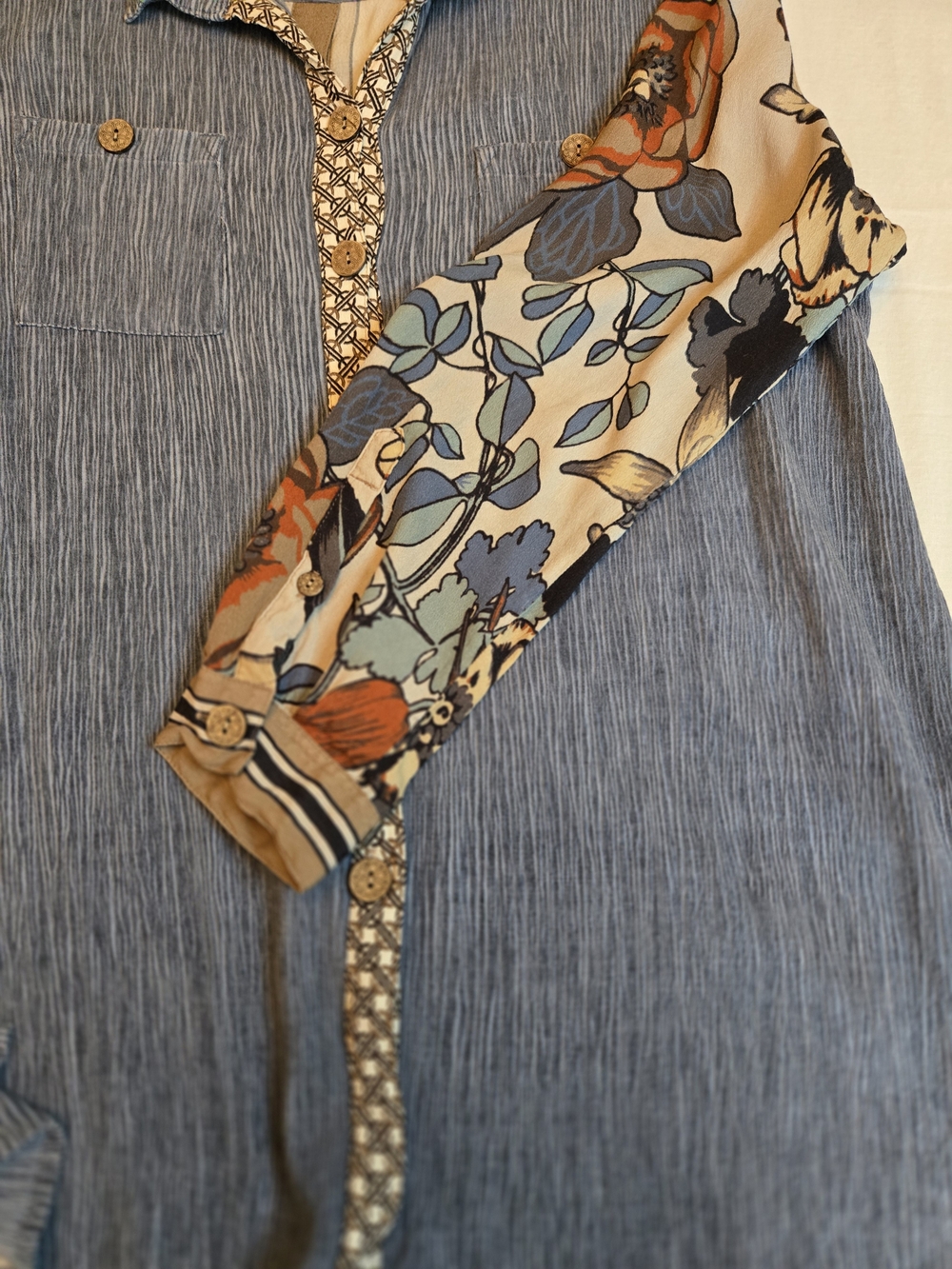 John Mark Heathered Light Blue Mixed Media XL Top - Picture 8 of 13
